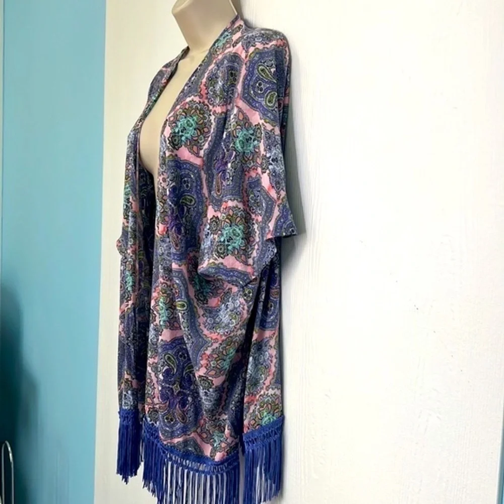 Victoria Secrets -  Colorful Paisley Rayon Fringe Short Sleeve Kimono Size XS /S